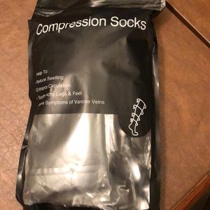 NWT Miracle Socks